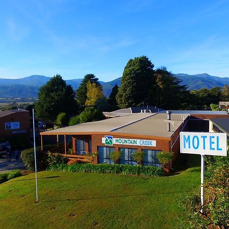 Mountain Creek Motel Bar & Restaurant Mount Beauty Eksteriør bilde
